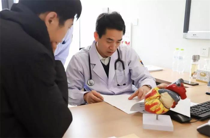 本周四！！國(guó)內(nèi)心律失常知名專家張建強(qiáng)出診！提前預(yù)約減少等待時(shí)間奧！